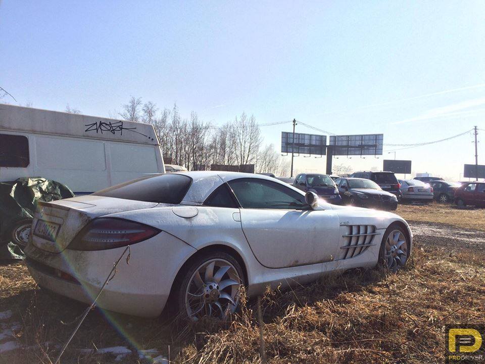 Изоставен Mercedes SLR McLaren гние в Чехия